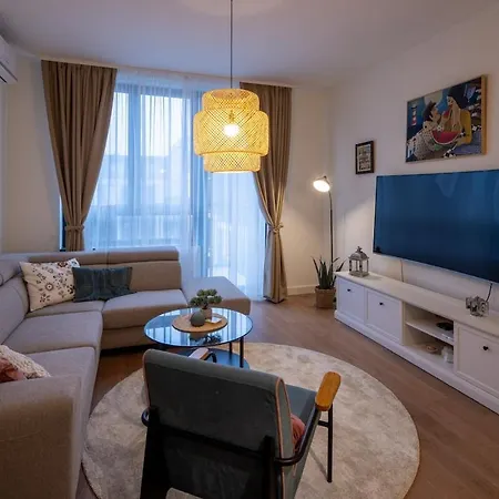 Apartment Waterfront Lux *